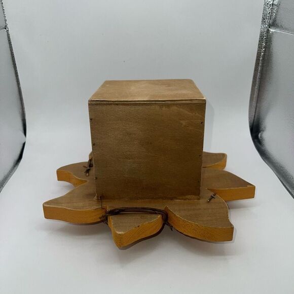 Wooden Sunflower Birdhouse With Twine Painted Hanging DecorativeYellows Browns - Picture 7 of 7